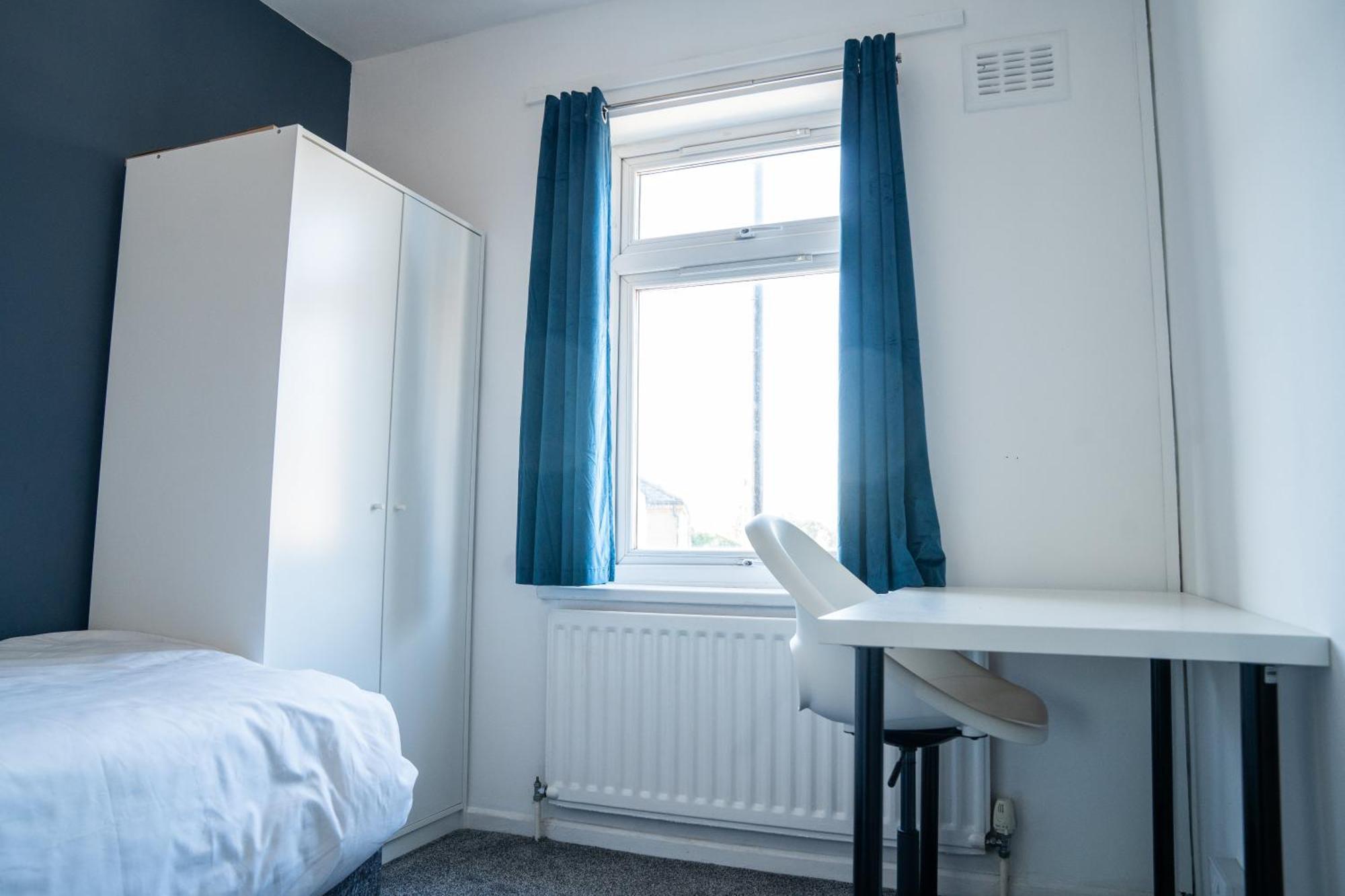 Berry Mansions - Comfort & Style Bed & Breakfast Coventry